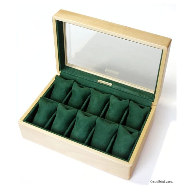 watchcase_1704