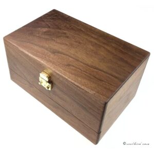watchcase_b_walnut