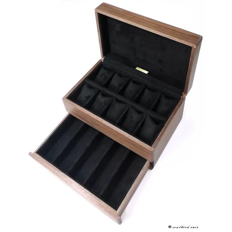 watchcase_b_walnut