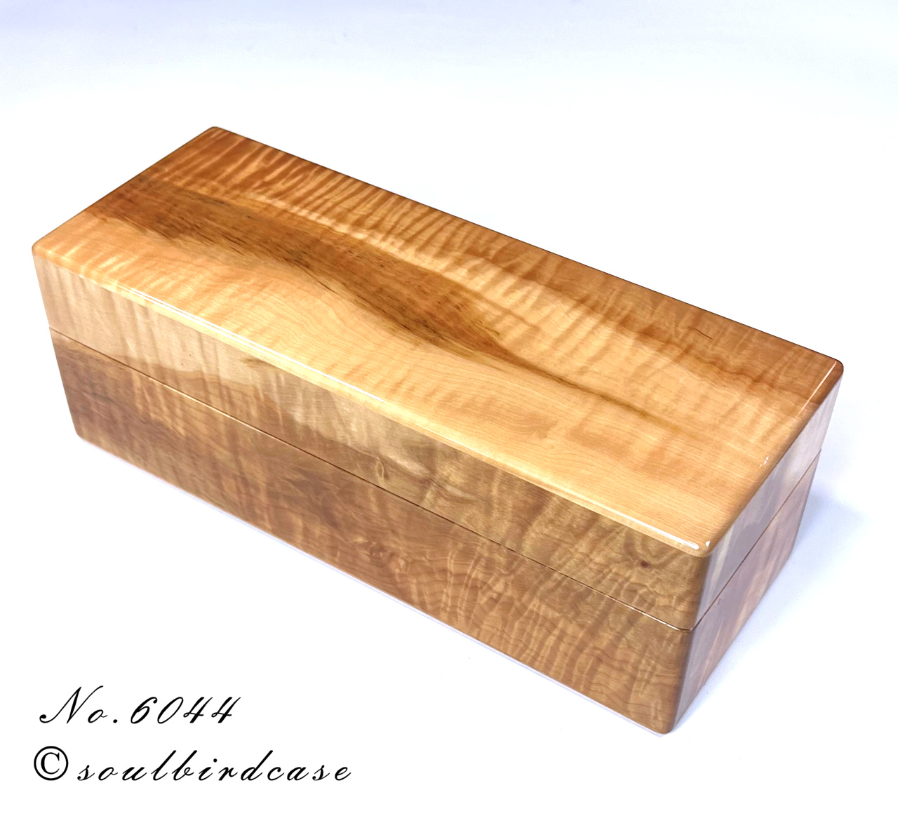 No.6044 トチ材赤み・杢あり 5本用時計ケース 鏡面仕上げ