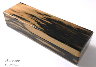 時計ケース 革ベルトを伸ばして1本用 前面