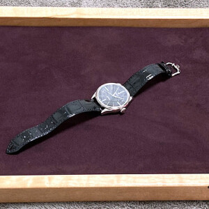 キルテッドメイプル材時計トレー