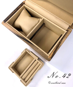 ソウルバード時計ケース内装加工NO.42